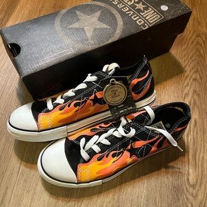 Converse one star Kids Black and Orange Flame Sneakers